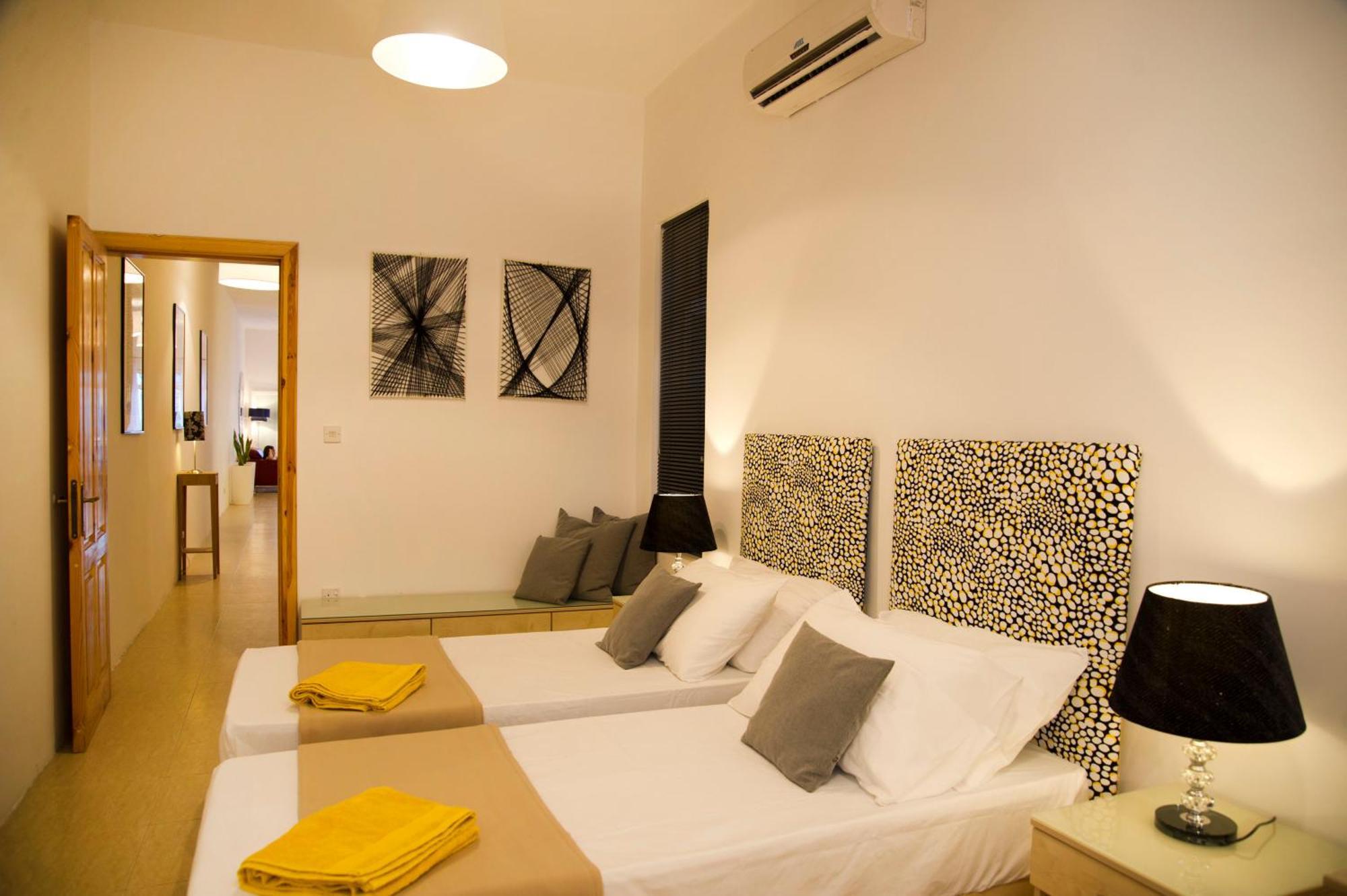 Maltese Balcony Apartamento St. Julian's Exterior foto